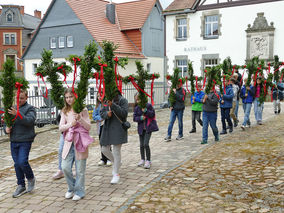 Palmsonntag in St. Crescentius - Beginn der Heiligen Woche (© Karl-Franz Thiede)